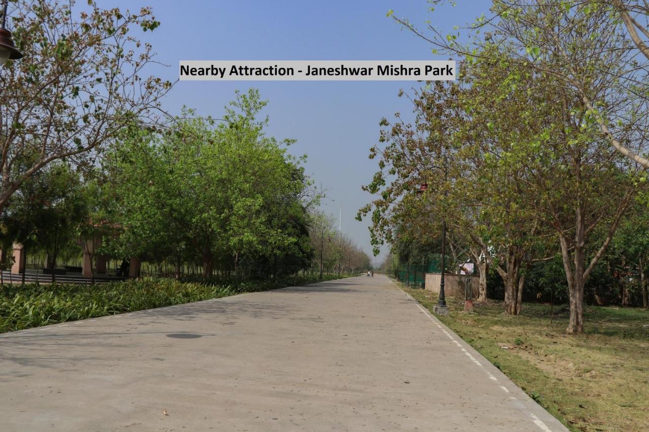 Super Townhouse Viraj Khand Formerly Veridian Inn Chinhat Exterior photo